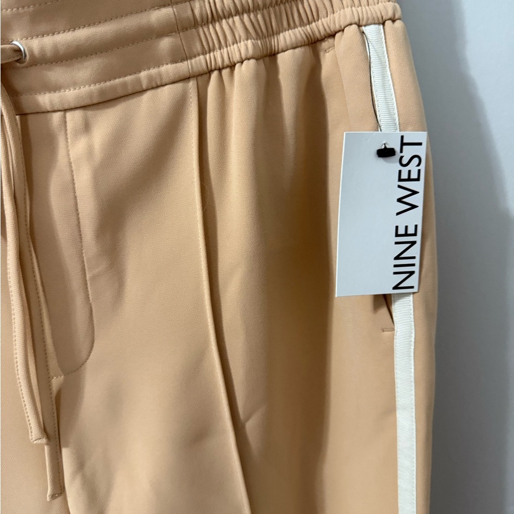Nine West Beige Pants with White Accent
